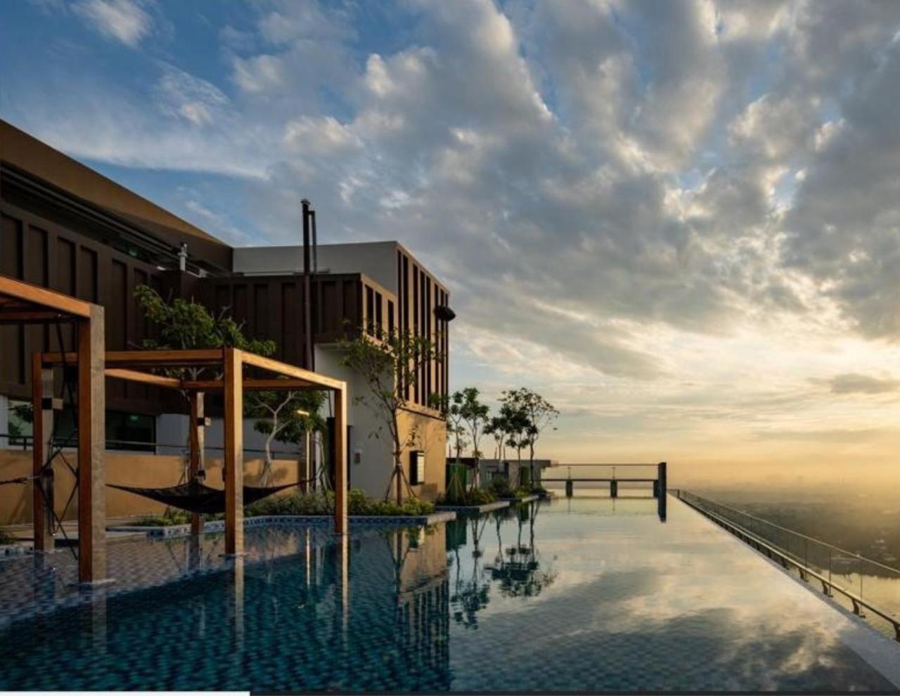 D'edge Thao Dien By Kaystay Appartement *